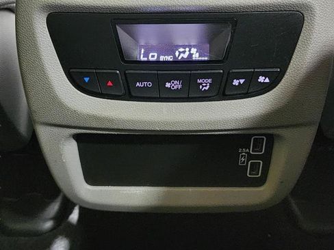 Used 2022 Honda Pilot Special Edition image 32