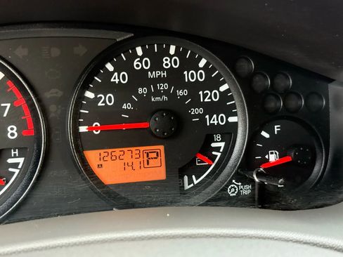 Used 2018 Nissan Frontier SV image 24