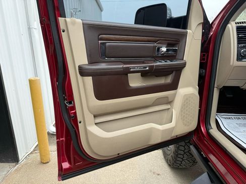 Used 2014 RAM 2500 Longhorn w/ Convenience Group image 17