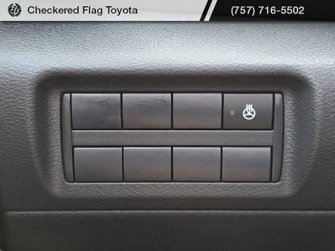 Used 2024 Nissan Kicks SR w/ SR Premium Package image 11