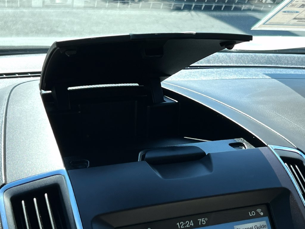 Used 2018 Ford Edge Titanium w/ Equipment Group 302A FWD image 33