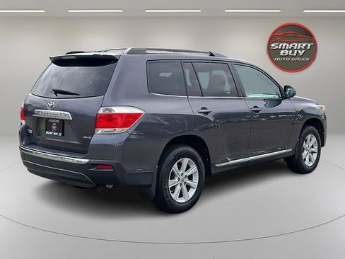Used 2012 Toyota Highlander SE w/ Tow Pkg AWD/4WD image 5