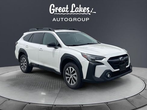 Used 2024 Subaru Outback Premium AWD/4WD image 7