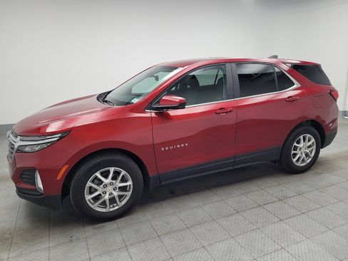 Used 2024 Chevrolet Equinox LT FWD image 2