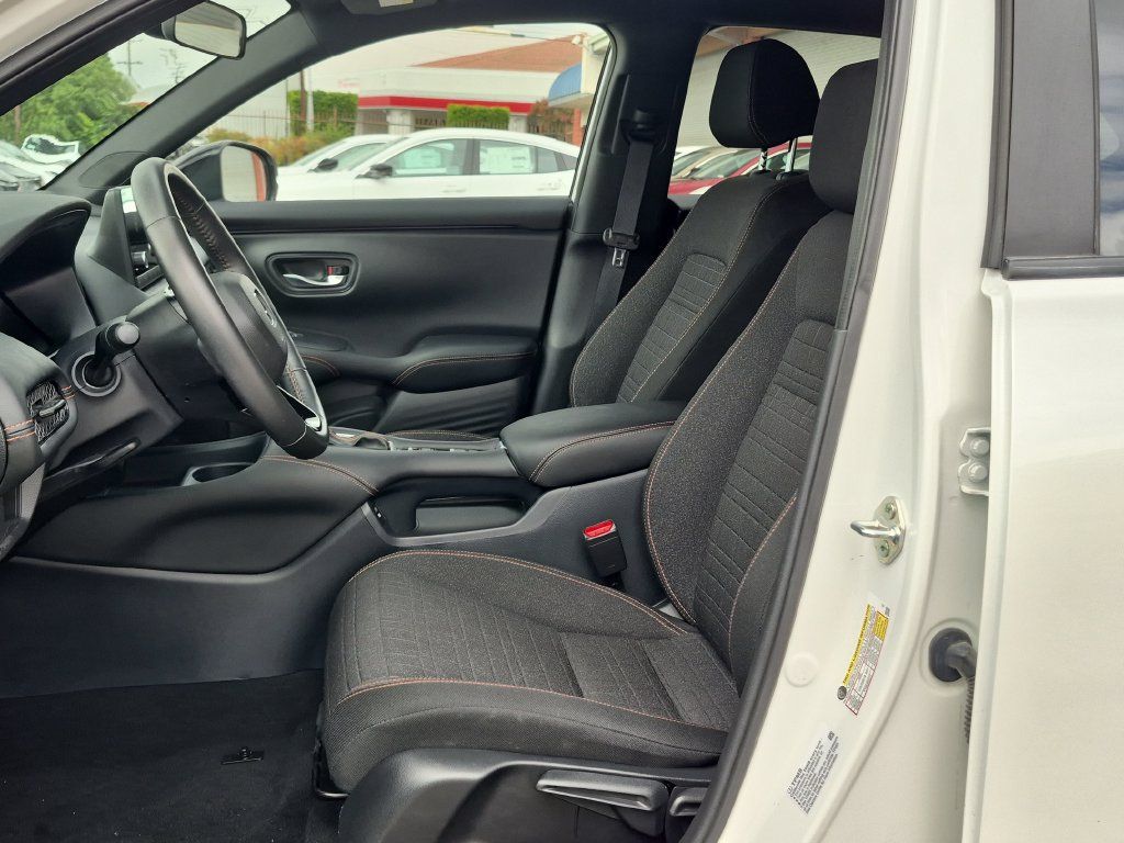 Used 2024 Honda HR-V Sport image 15