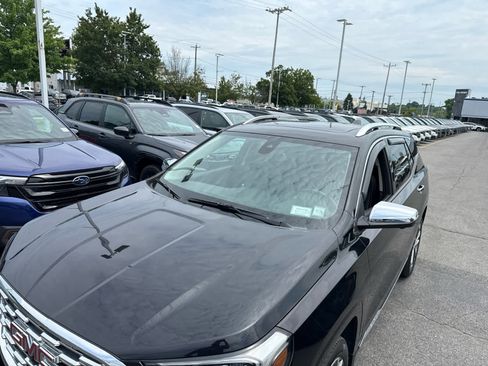 Used 2019 GMC Terrain Denali w/ Advanced Safety Package AWD/4WD image 6
