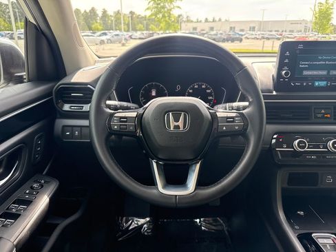 Certified 2025 Honda Pilot EX-L image 20