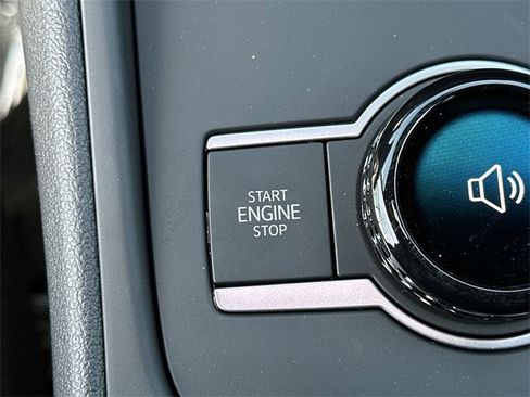 New 2026 Volkswagen Tiguan SE R-Line image 23