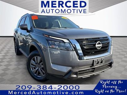 Used 2025 Nissan Pathfinder SV