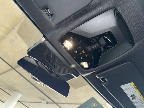 Certified 2025 BMW X1 xDrive28i w/ Convenience Package image 31