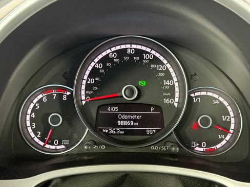 Used 2016 Volkswagen Beetle 1.8T Denim FWD image 19