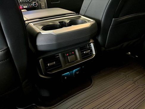 Used 2025 Ford F150 Raptor AWD/4WD image 27