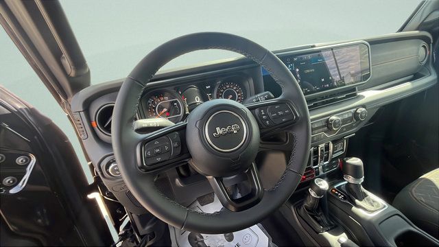 Used 2026 Jeep Gladiator Mojave AWD/4WD image 13