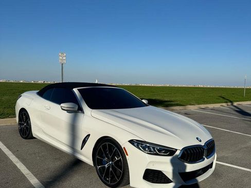 Used 2021 BMW M850i xDrive Convertible image 2