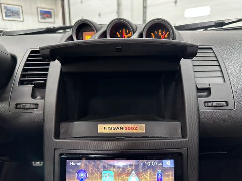Used 2004 Nissan 350Z Touring RWD image 30