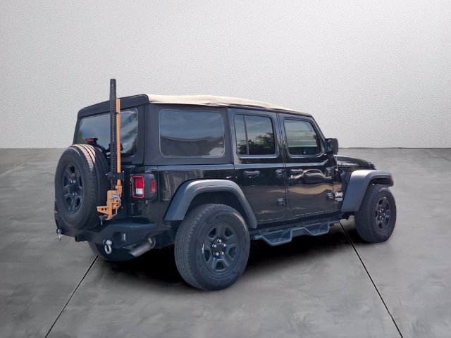 Used 2018 Jeep Wrangler Unlimited Sport AWD/4WD image 4