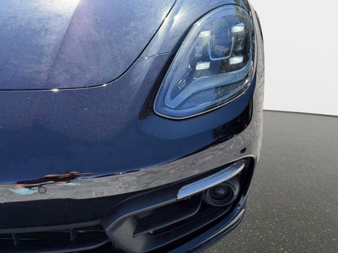 Used 2022 Porsche Panamera 4 AWD/4WD image 10