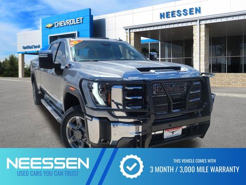 Used 2025 GMC Sierra 3500 SLT w/ SLT Premium Package AWD/4WD image 1