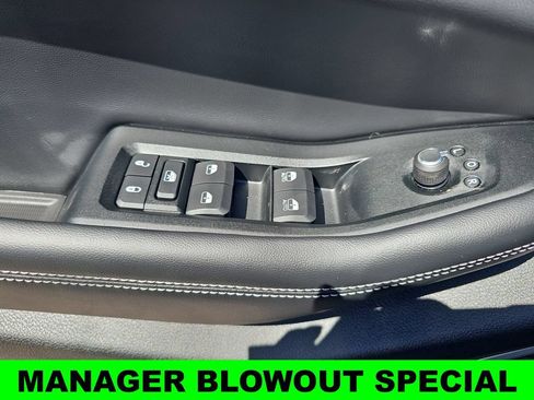 New 2026 Jeep Grand Cherokee Limited w/ Limited Altitude Package AWD/4WD image 29