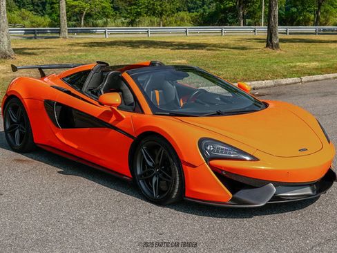 Used 2019 McLaren 570S Spider image 12