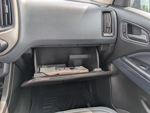 Used 2015 Chevrolet Colorado Z71 image 30