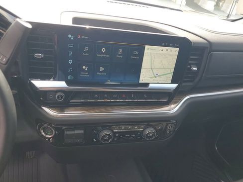 Used 2025 Chevrolet Silverado 1500 RST AWD/4WD image 15