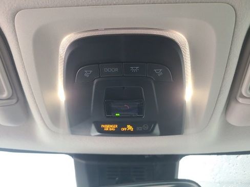 Used 2024 Toyota Corolla LE image 30