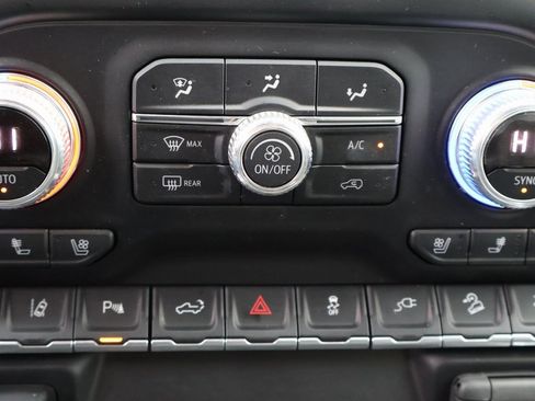 Used 2022 GMC Sierra 2500 Denali image 38