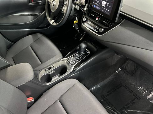 Certified 2025 Toyota Corolla LE FWD image 15