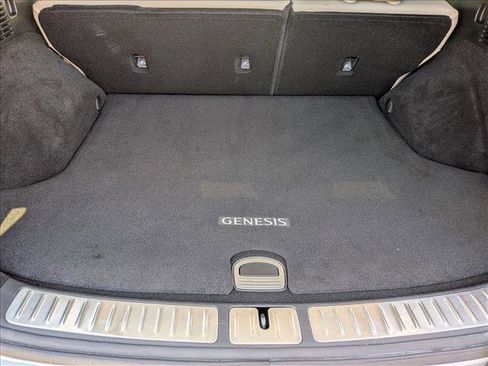 Used 2025 Genesis GV70 3.5T Sport w/ Sport Advanced Package AWD/4WD image 17