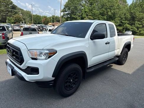 Used 2021 Toyota Tacoma SR w/ SX Package AWD/4WD image 3