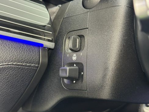 Used 2024 Mercedes-Benz GLS 580 4MATIC image 20