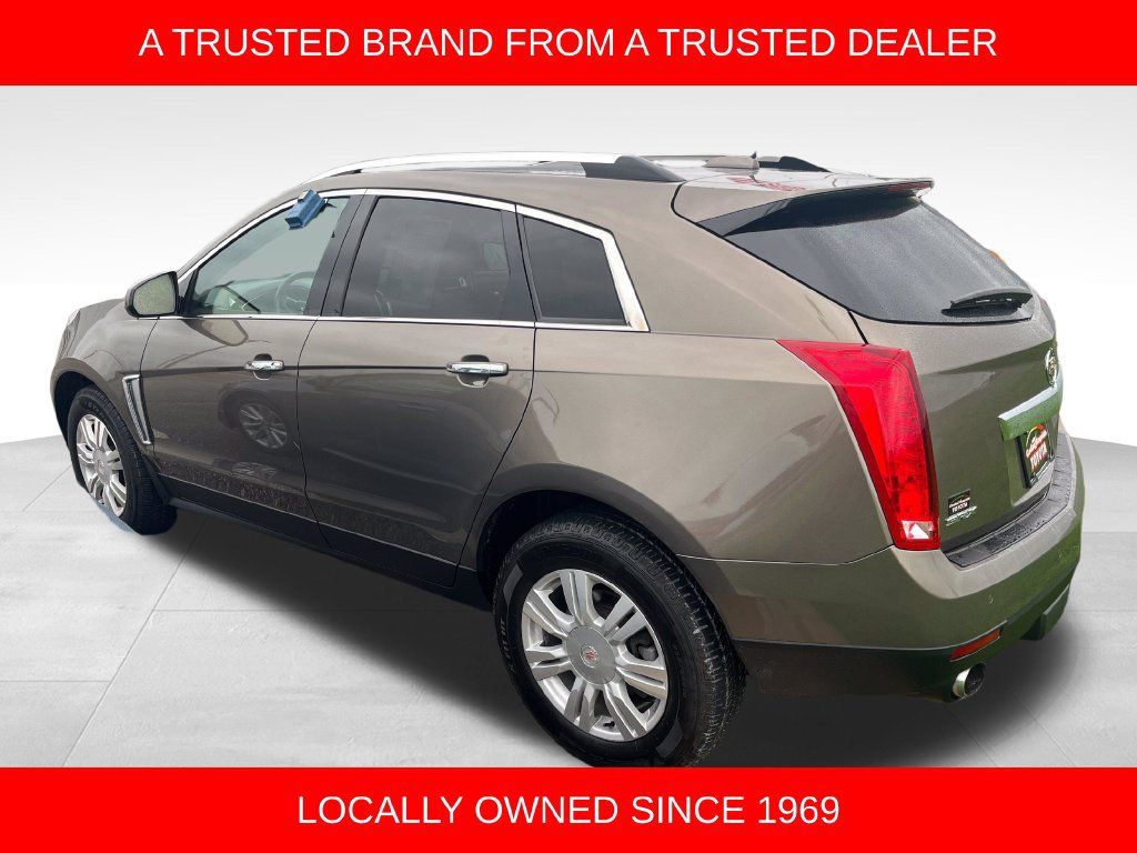 Used 2015 Cadillac SRX Luxury w/ Driver Awareness Package FWD image 3