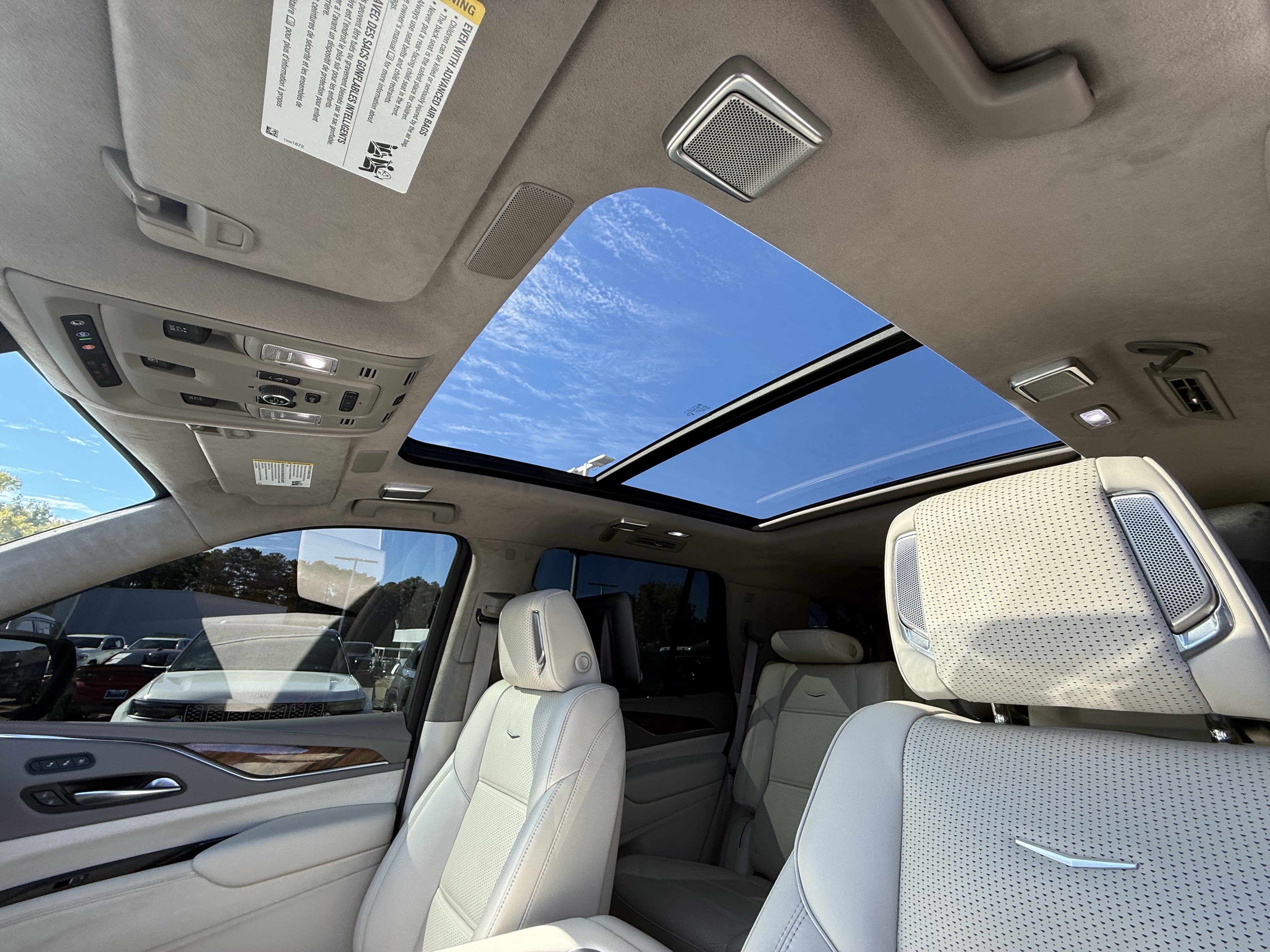Used 2024 Cadillac Escalade Sport Platinum AWD/4WD image 30