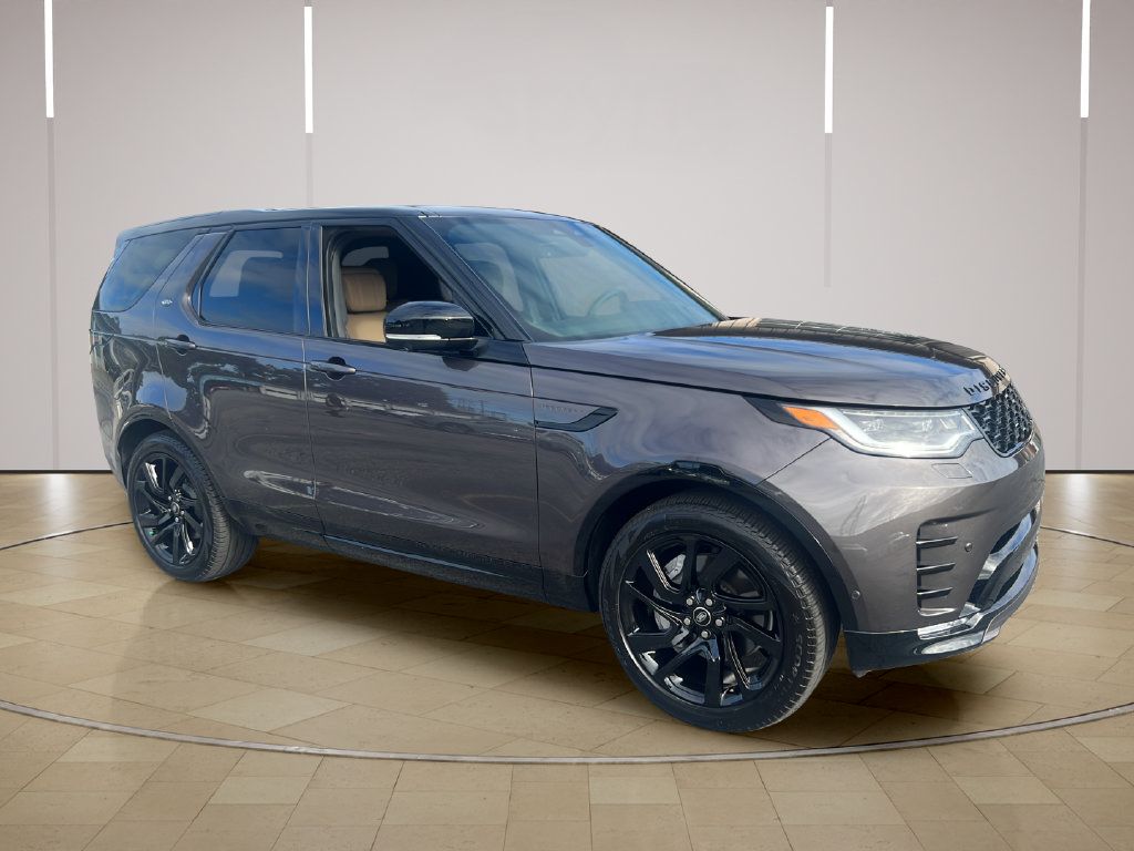 Used 2025 Land Rover Discovery Dynamic SE AWD/4WD image 9