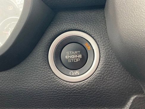 Used 2024 RAM 1500 Laramie RWD image 19