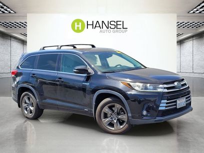 Used 2017 Toyota Highlander Limited Platinum w/ Carpet Mat Package