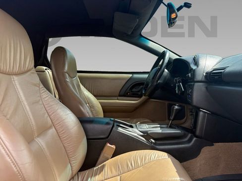 Used 1995 Chevrolet Camaro Z28 image 7