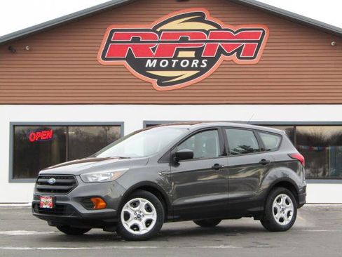 Used 2019 Ford Escape S image 2