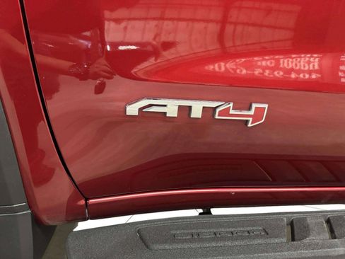 Used 2021 GMC Sierra 1500 AT4 w/ AT4 Premium Package AWD/4WD image 17