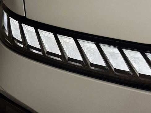 New 2026 INFINITI QX80 4WD w/ Sport Exterior Package image 39