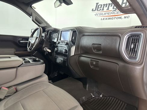 Used 2020 Chevrolet Silverado 1500 LT image 30
