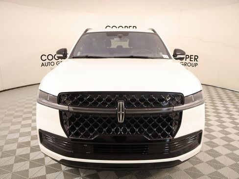 New 2025 Lincoln Navigator Reserve w/ Jet Appearance Package image 9