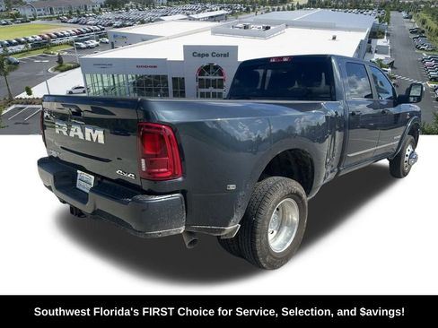 New 2025 RAM 3500 Limited image 4