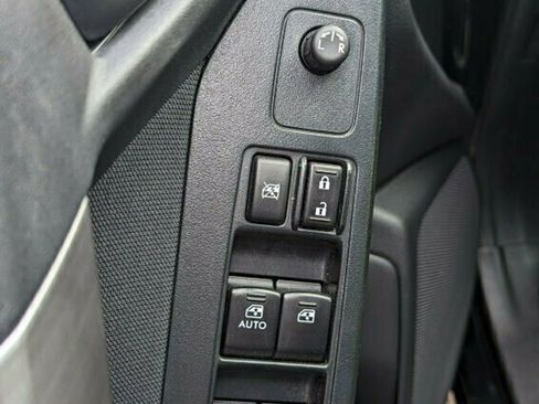 Used 2015 Subaru Forester 2.5i w/ Alloy Wheel Package image 16