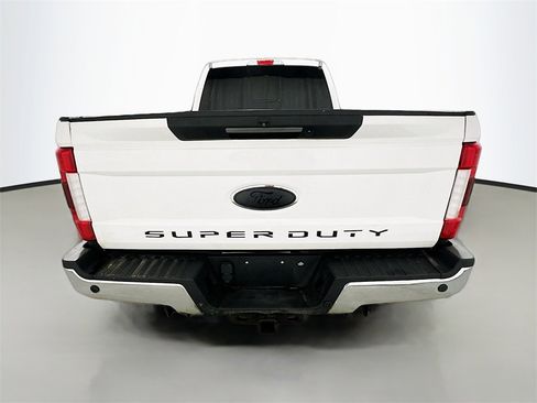 Used 2019 Ford F250 Lariat w/ Lariat Ultimate Package image 7