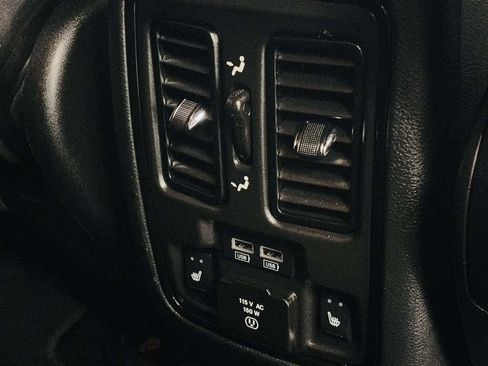 Used 2022 Dodge Durango GT RWD image 36