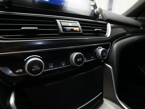 Used 2019 Honda Accord Sport image 19