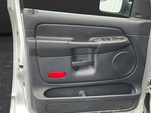 Used 2003 Dodge Ram 2500 Truck ST RWD image 24