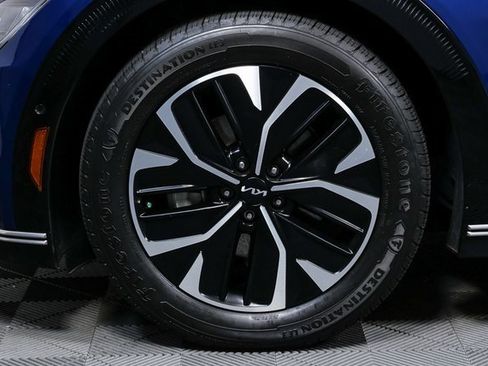 Used 2022 Kia EV6 Wind w/ Wind Technology Package image 34